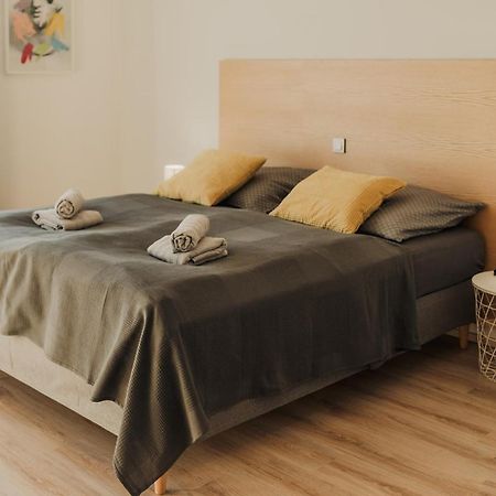 New Equipped Apartment In The City Center Plzen Ngoại thất bức ảnh